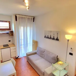 appartamento-di-fronte-allospedale-con-garage.emilia-romagnahotels.net/